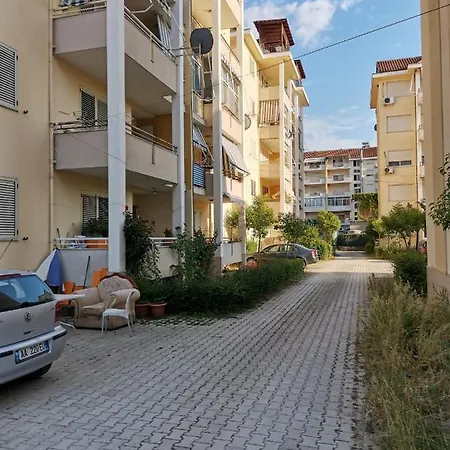 Art Crystal Apartman Golem